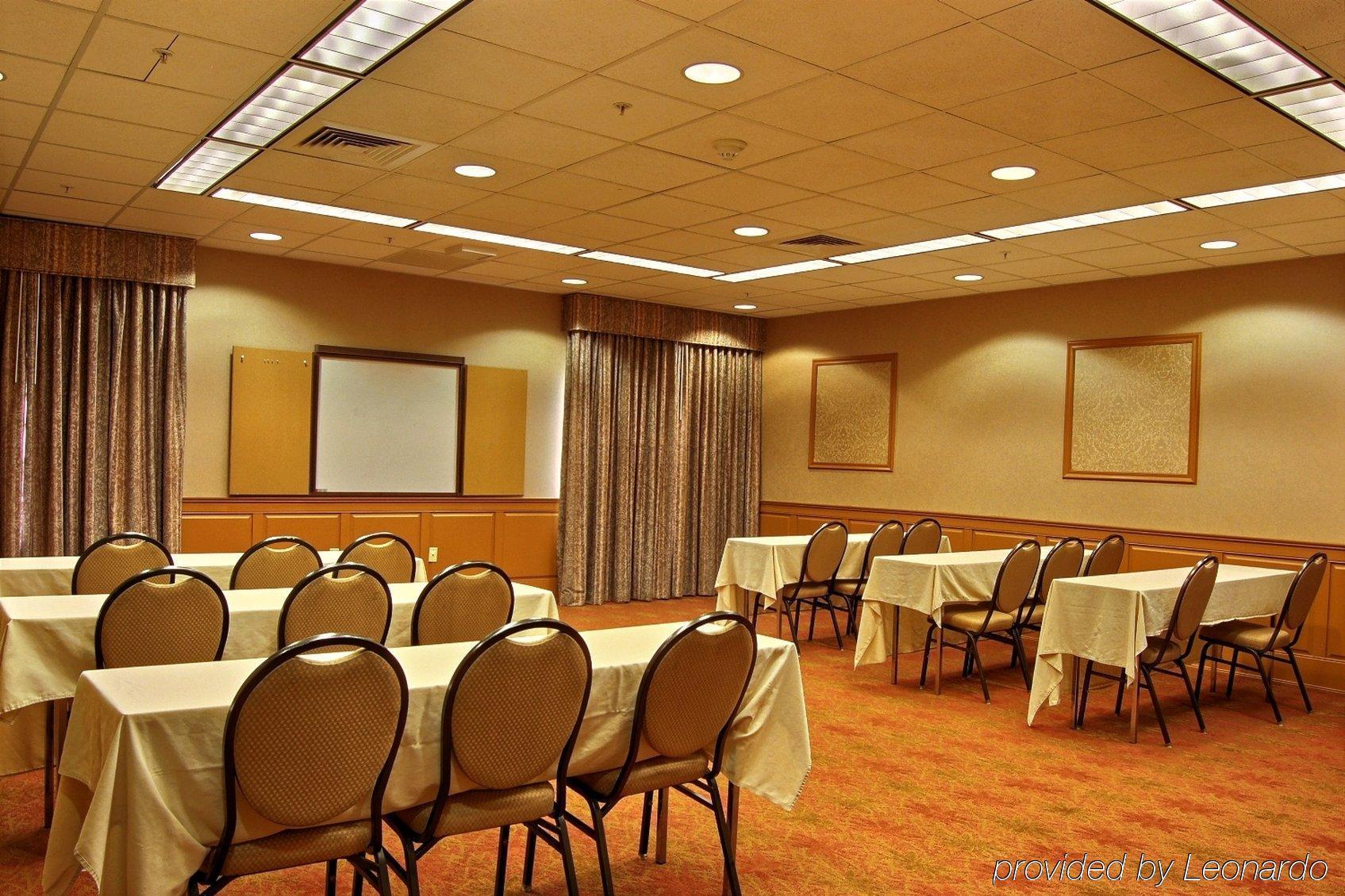 Holiday Inn Express Hotel & Suites Providence-Woonsocket By Ihg עסק תמונה