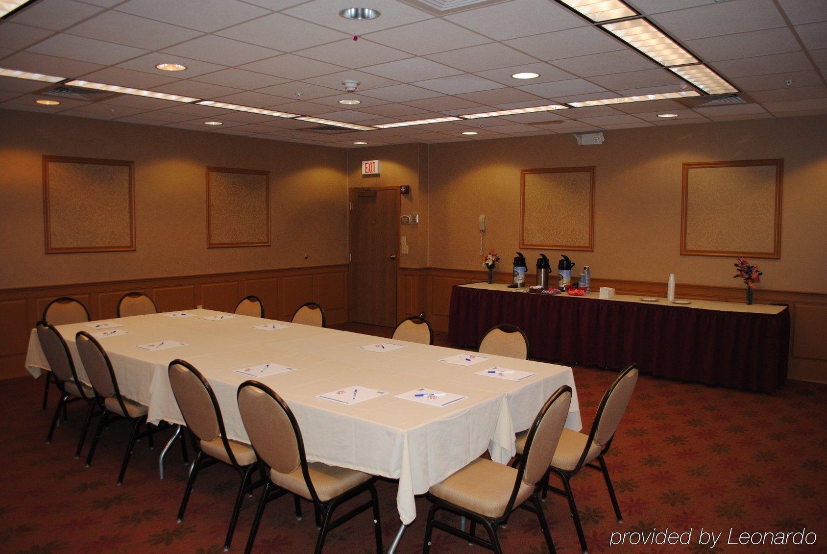 Holiday Inn Express Hotel & Suites Providence-Woonsocket By Ihg עסק תמונה