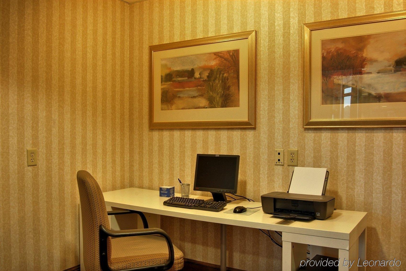 Holiday Inn Express Hotel & Suites Providence-Woonsocket By Ihg עסק תמונה