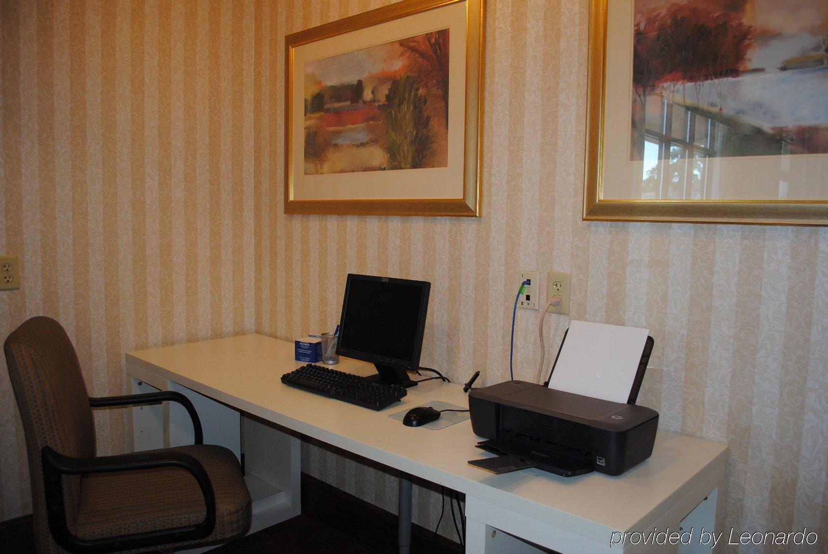 Holiday Inn Express Hotel & Suites Providence-Woonsocket By Ihg עסק תמונה