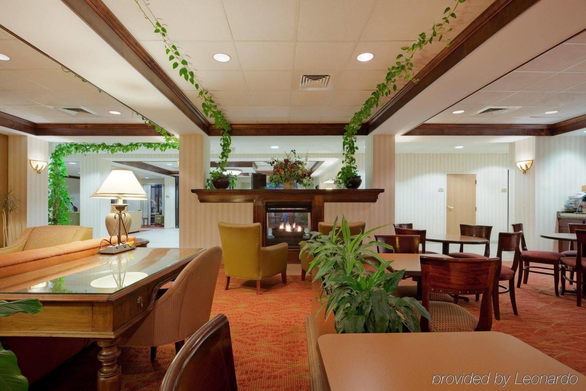 Holiday Inn Express Hotel & Suites Providence-Woonsocket By Ihg מסעדה תמונה
