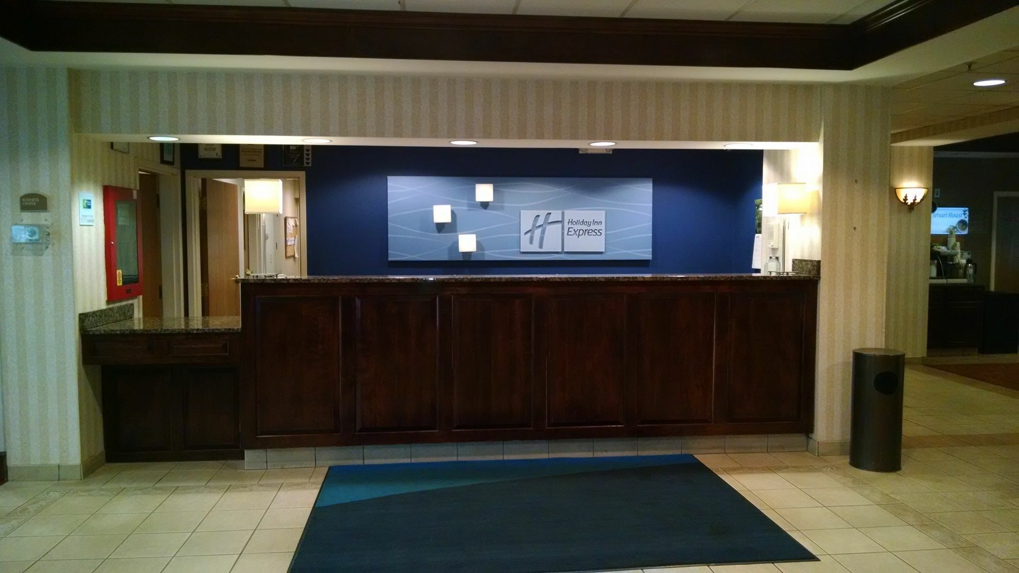 Holiday Inn Express Hotel & Suites Providence-Woonsocket By Ihg מראה חיצוני תמונה